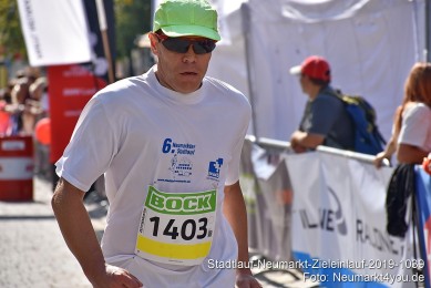 Stadtlauf-Neumarkt-Zieleinlauf-2019-1039