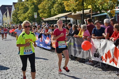 Stadtlauf-Neumarkt-Zieleinlauf-2019-0620