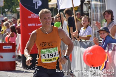 Stadtlauf-Neumarkt-Zieleinlauf-2019-0812