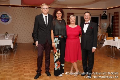 42-Herbstball-Blau-Silber-2019-0028