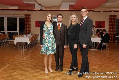 42-Herbstball-Blau-Silber-2019-0030