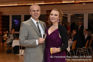 42-Herbstball-Blau-Silber-2019-0049