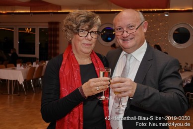 42-Herbstball-Blau-Silber-2019-0050