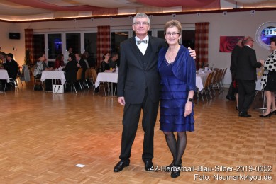 42-Herbstball-Blau-Silber-2019-0052