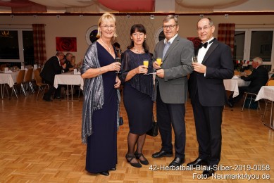 42-Herbstball-Blau-Silber-2019-0058