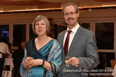 42-Herbstball-Blau-Silber-2019-0060
