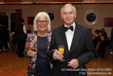 42-Herbstball-Blau-Silber-2019-0064