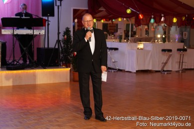 42-Herbstball-Blau-Silber-2019-0071