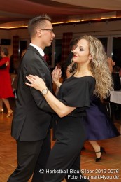 42-Herbstball-Blau-Silber-2019-0076