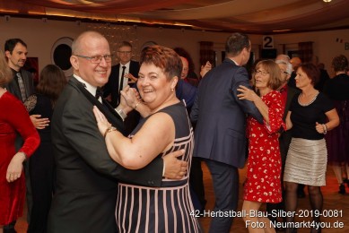 42-Herbstball-Blau-Silber-2019-0081