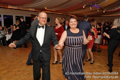 42-Herbstball-Blau-Silber-2019-0084
