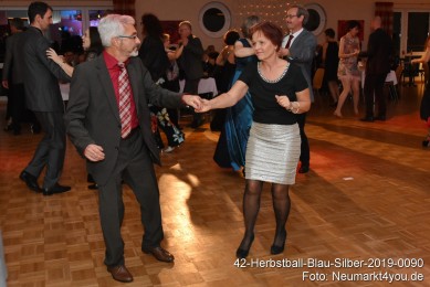 42-Herbstball-Blau-Silber-2019-0090