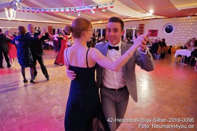 42-Herbstball-Blau-Silber-2019-0096