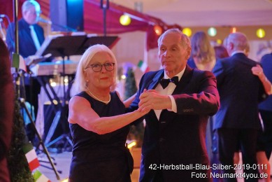 42-Herbstball-Blau-Silber-2019-0111