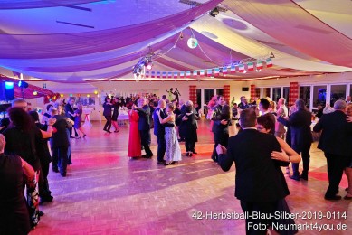42-Herbstball-Blau-Silber-2019-0114