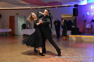 42-Herbstball-Blau-Silber-2019-0165