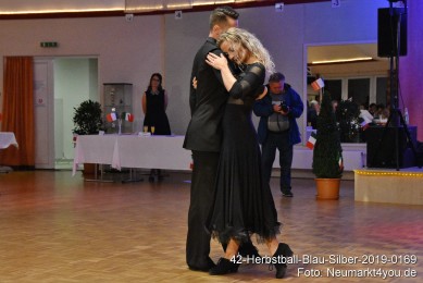 42-Herbstball-Blau-Silber-2019-0169