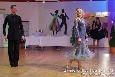 42-Herbstball-Blau-Silber-2019-0171