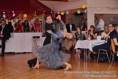 42-Herbstball-Blau-Silber-2019-0172
