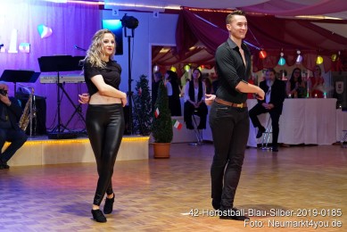 42-Herbstball-Blau-Silber-2019-0185