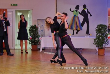42-Herbstball-Blau-Silber-2019-0192