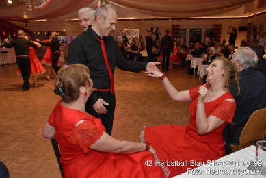 42-Herbstball-Blau-Silber-2019-0199