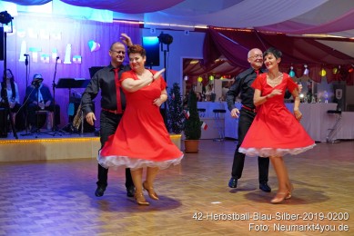 42-Herbstball-Blau-Silber-2019-0200