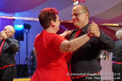 42-Herbstball-Blau-Silber-2019-0219