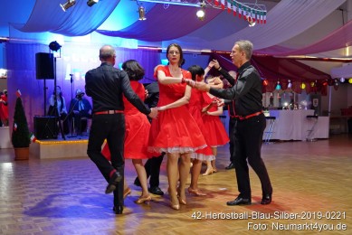 42-Herbstball-Blau-Silber-2019-0221