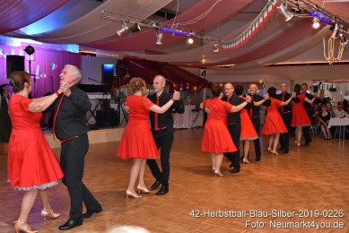 42-Herbstball-Blau-Silber-2019-0226