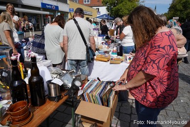 Altstadtflohmarkt-2022-0023