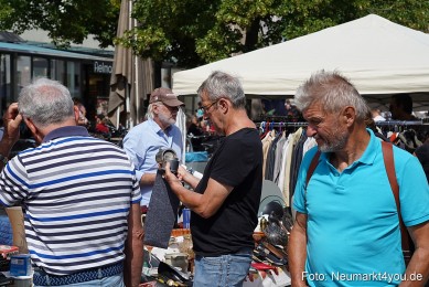 Altstadtflohmarkt-2022-0059
