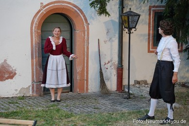 Die-eingebildete-Kranke-Schloss-Spiele-Neumarkt-2025-0021