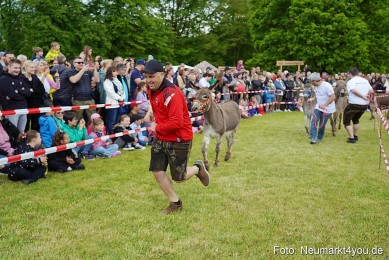 Esellrennen-Fruehlingsfest-Neumarkt-2026-0009