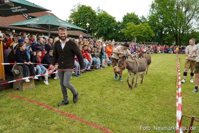 Esellrennen-Fruehlingsfest-Neumarkt-2026-0031