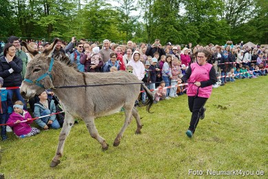 Esellrennen-Fruehlingsfest-Neumarkt-2026-0040