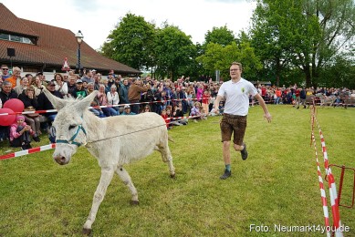 Esellrennen-Fruehlingsfest-Neumarkt-2026-0041
