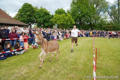 Esellrennen-Fruehlingsfest-Neumarkt-2026-0121