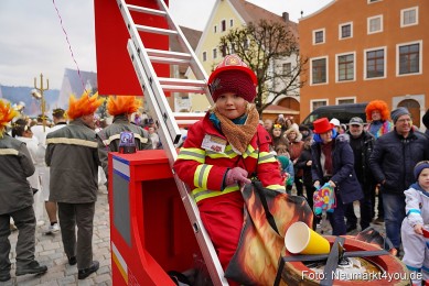 Faschingszug-Berching-150226-0236