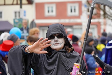 Faschingszug-Berching-150226-0260
