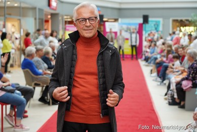 Herbst-Modenschau-Neuer-Markt-2023-0070