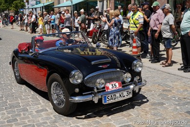 Oldtimertreffen-Neumarkt-Start-der-Ausfahrt-2023-0001