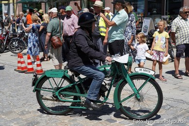 Oldtimertreffen-Neumarkt-Start-der-Ausfahrt-2023-0023