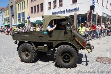 Oldtimertreffen-Neumarkt-Start-der-Ausfahrt-2023-0027