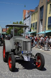 Oldtimertreffen-Neumarkt-Start-der-Ausfahrt-2023-0036