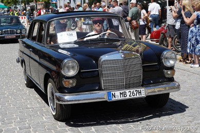 Oldtimertreffen-Neumarkt-Start-der-Ausfahrt-2023-0054