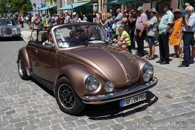 Oldtimertreffen-Neumarkt-Start-der-Ausfahrt-2023-0055