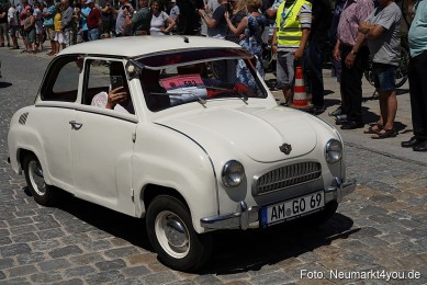 Oldtimertreffen-Neumarkt-Start-der-Ausfahrt-2023-0056