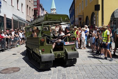 Oldtimertreffen-Neumarkt-Start-der-Ausfahrt-2023-0074