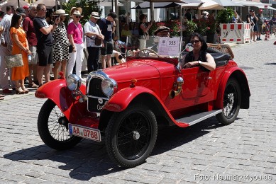 Oldtimertreffen-Neumarkt-Start-der-Ausfahrt-2023-0077